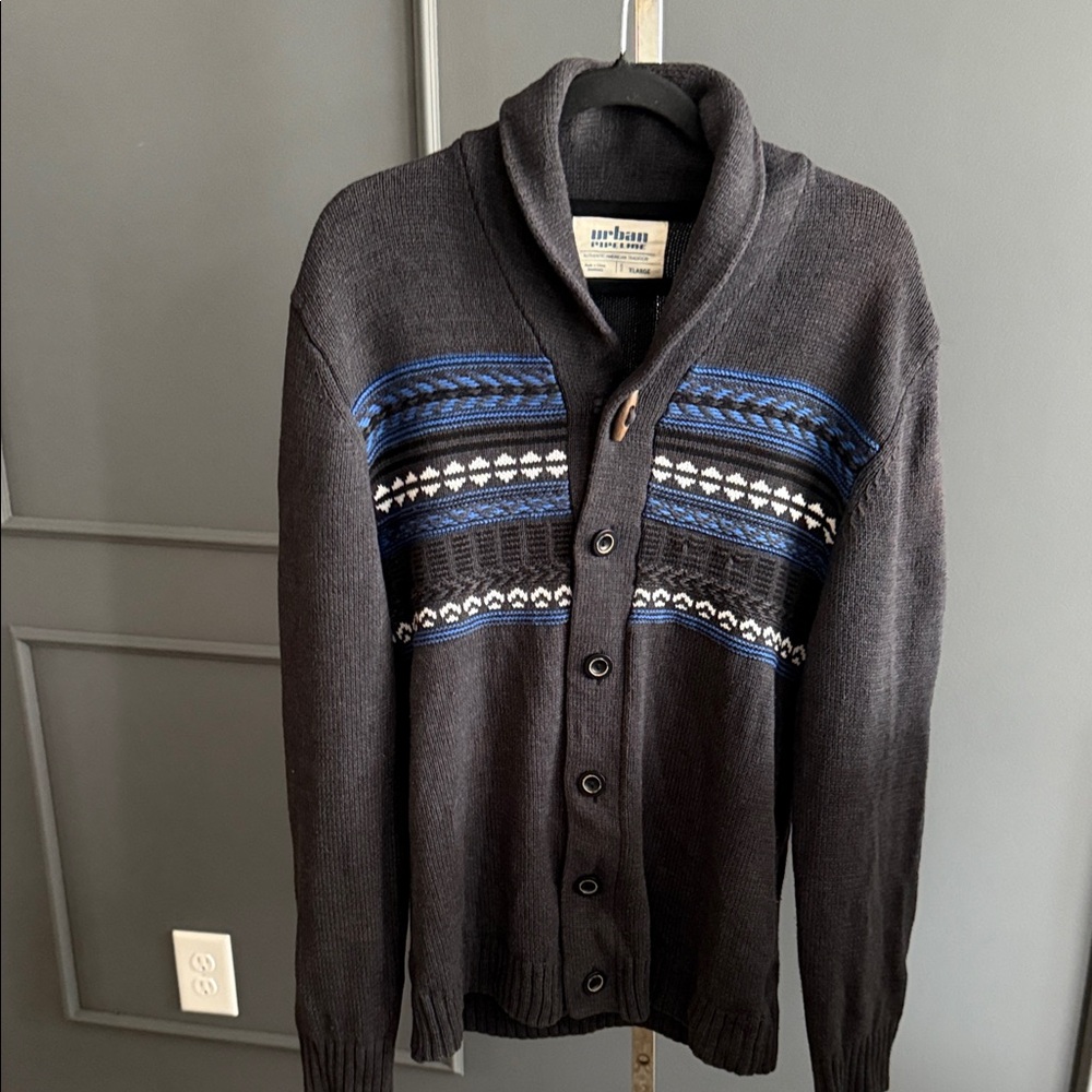 urban pipeline mens Black Cardigan Sweater with Blue and White Pattern Sz xl